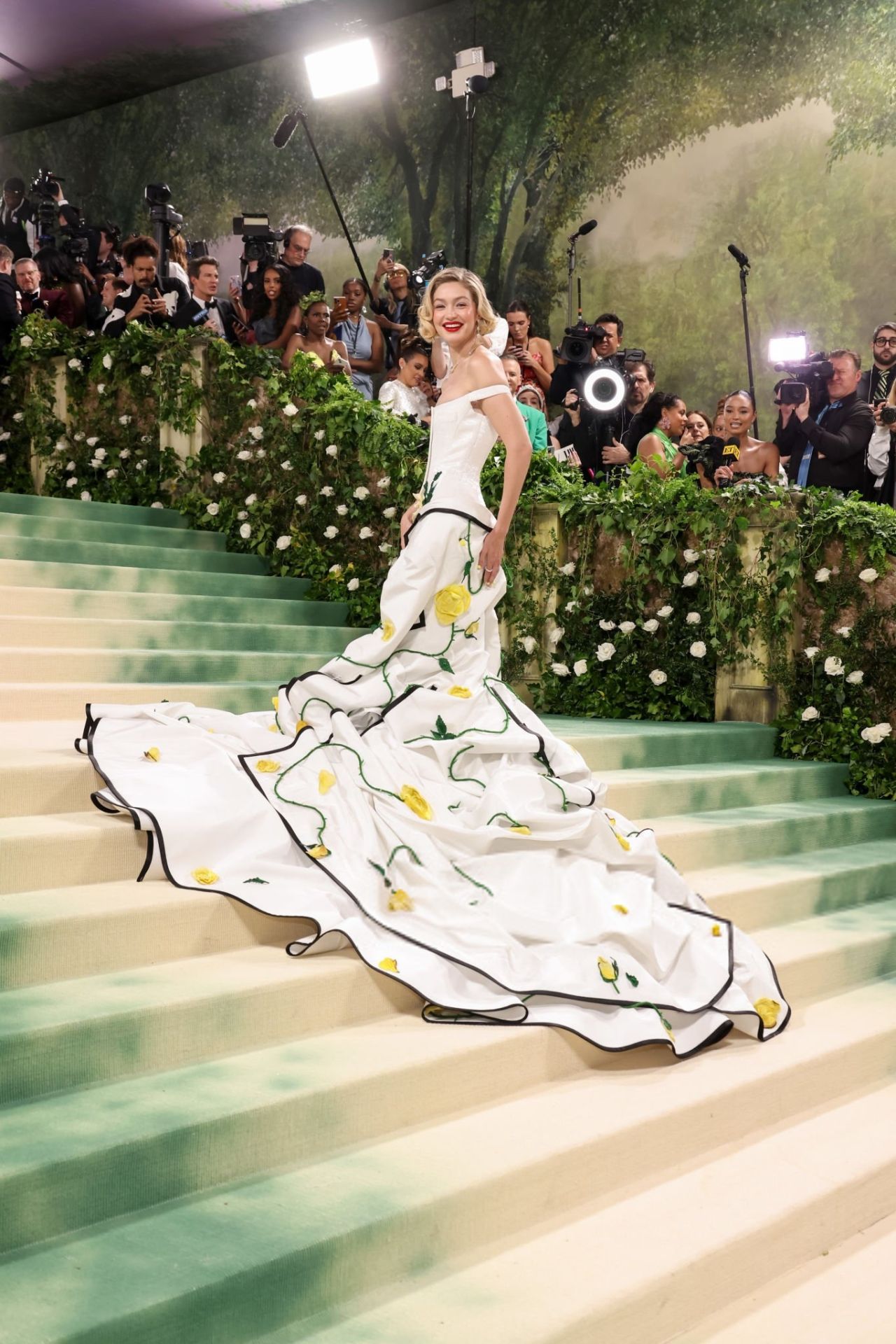 Gigi Hadid in Floral Gown at Met Gala 2024 in New York City12